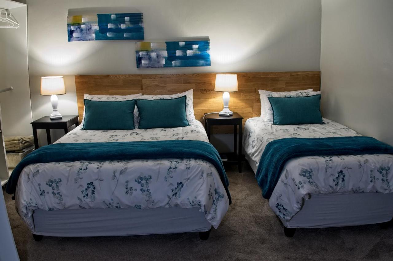 Rest-A-While Guest House - Pretoria Bagian luar foto